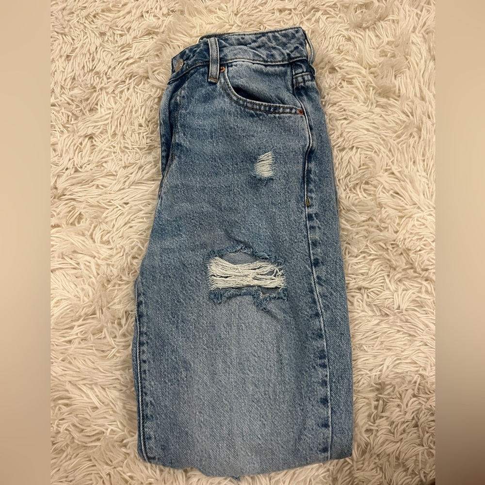 pacsun women’s distress mom jeans